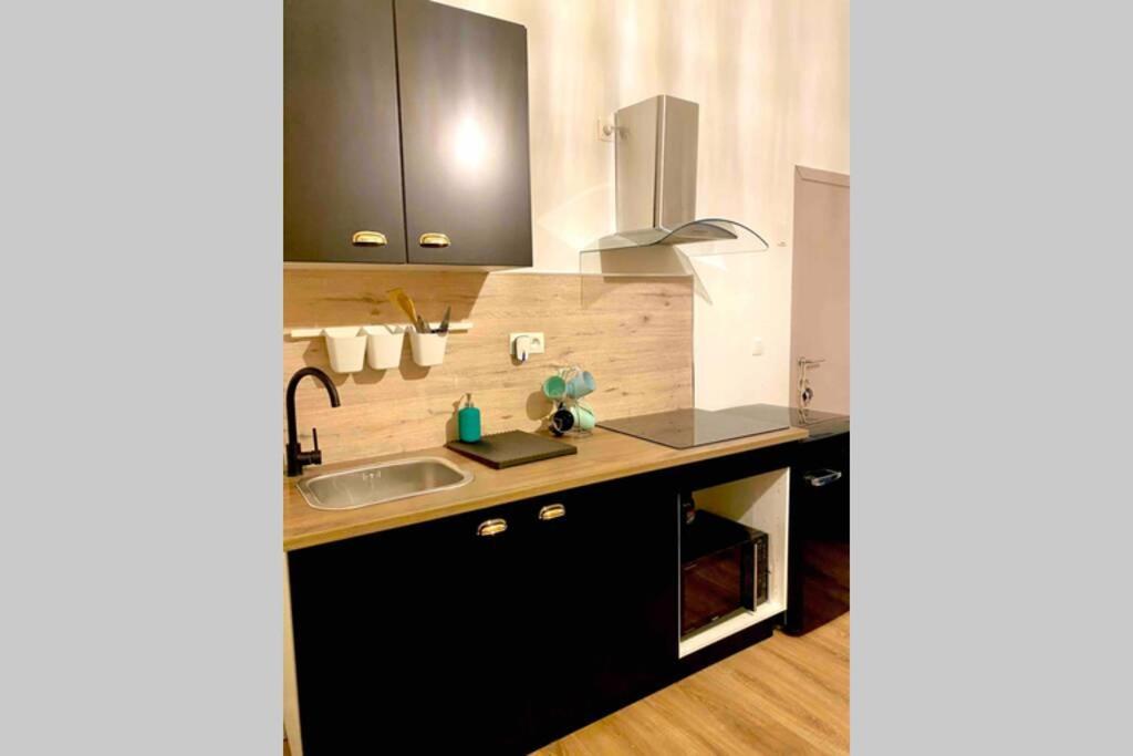 Luxury 1Bedroom Apartment Mons Dış mekan fotoğraf